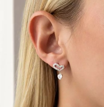 Brinco Corações Cravejadinho – Banhado a Prata (cód. z.16-C)