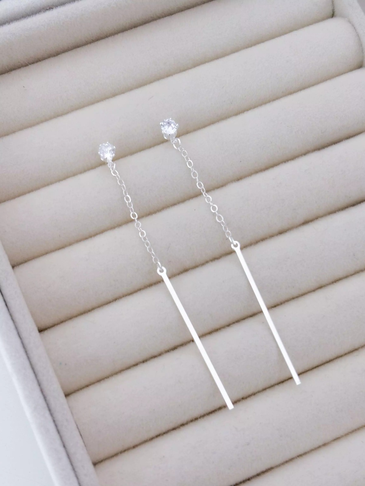Brinco ponto de luz corrente + palito - Prata cod1098